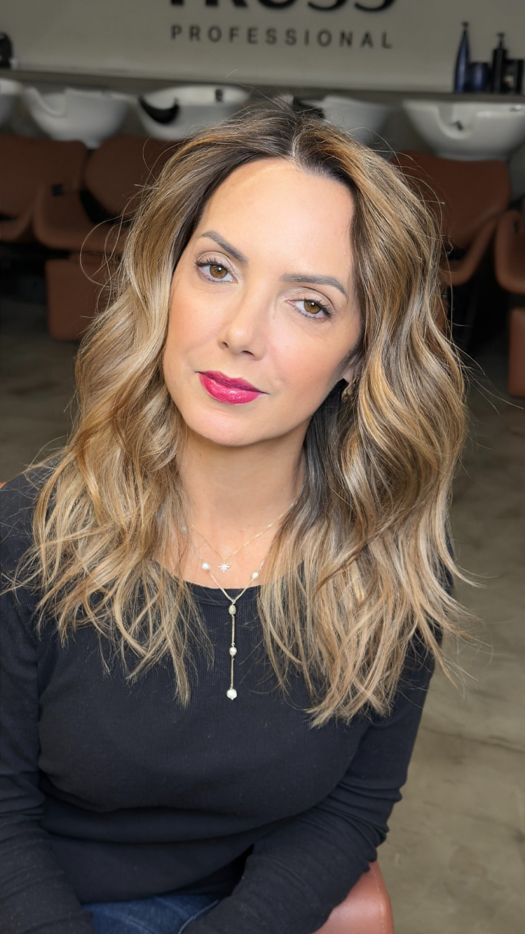 Caramel brunette with hand-painted dimension
